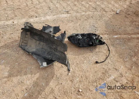 2015 Nissan Rogue S z USA, uszkodzony, nr VIN 5N1AT2ML3FC807613